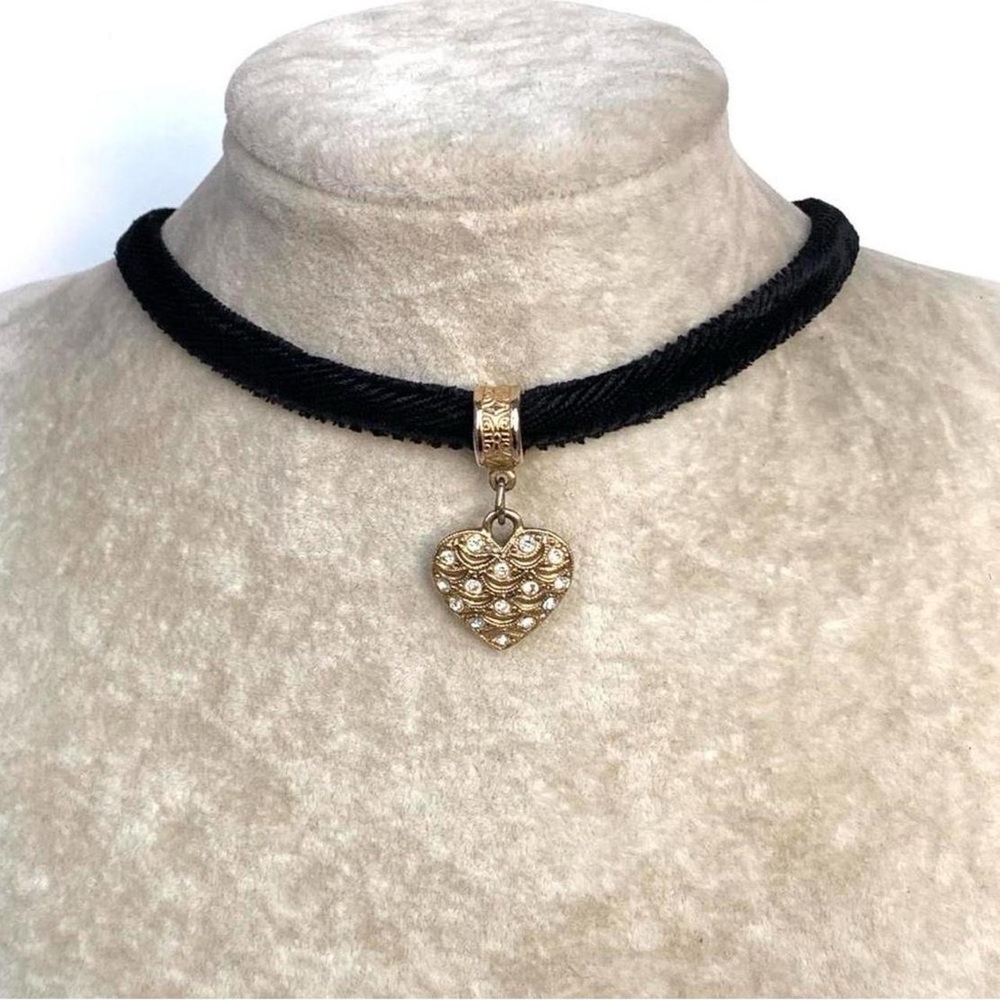 1928 Gold Heart Pendant on Black Velvet Choker